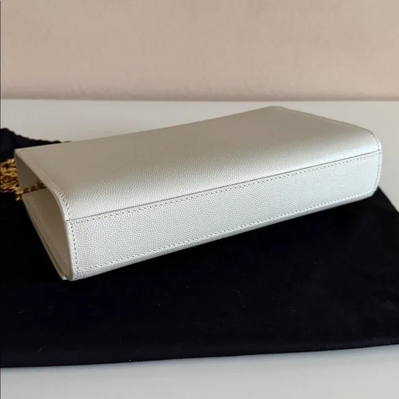 YSL WHITE KATE MEDIUM IN GRAIN DE POUDRE EMBOSSED LEATHER - Picture 6 of 9